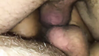 Asiatische Schönheit Teilt Ihre Enge Muschi Mit Mehreren Männern Für Eine Creampie