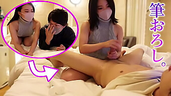 Primeira Experiência De Handjob De Uma Adolescente Japonesa - Cowgirl Reversa Molhada E Selvagem